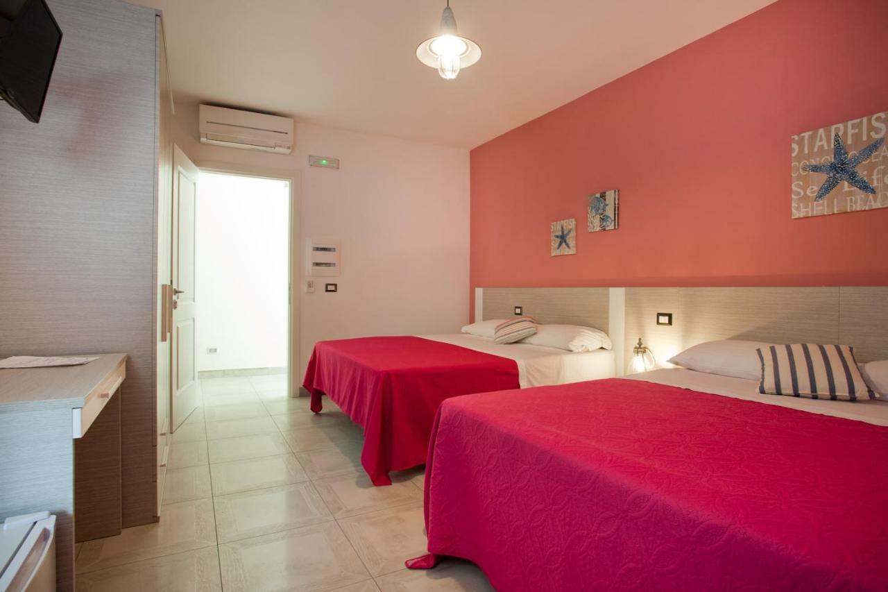 B&B A Due Passi Dal Mare Catona Di Reggio Calabria Dış mekan fotoğraf