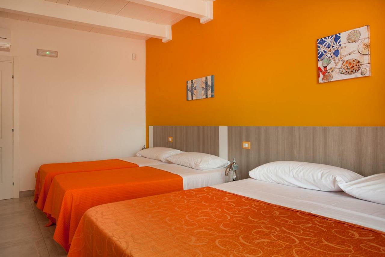B&B A Due Passi Dal Mare Catona Di Reggio Calabria Dış mekan fotoğraf